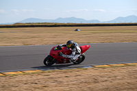 anglesey-no-limits-trackday;anglesey-photographs;anglesey-trackday-photographs;enduro-digital-images;event-digital-images;eventdigitalimages;no-limits-trackdays;peter-wileman-photography;racing-digital-images;trac-mon;trackday-digital-images;trackday-photos;ty-croes